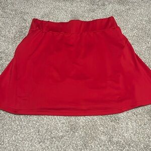 Amazon red tennis skirt size large with built in shorts